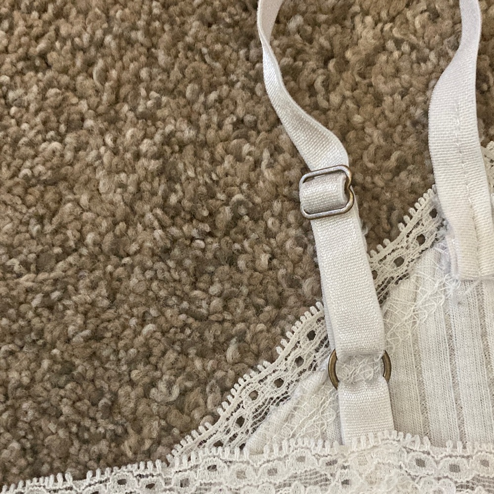 Wild Fable White Floral Cami with Lace - Picture 4 of 5